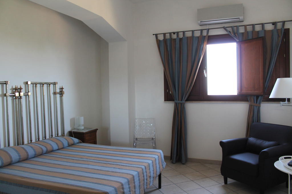 Casale Belvedere Vista Mare Валдериче Стая снимка