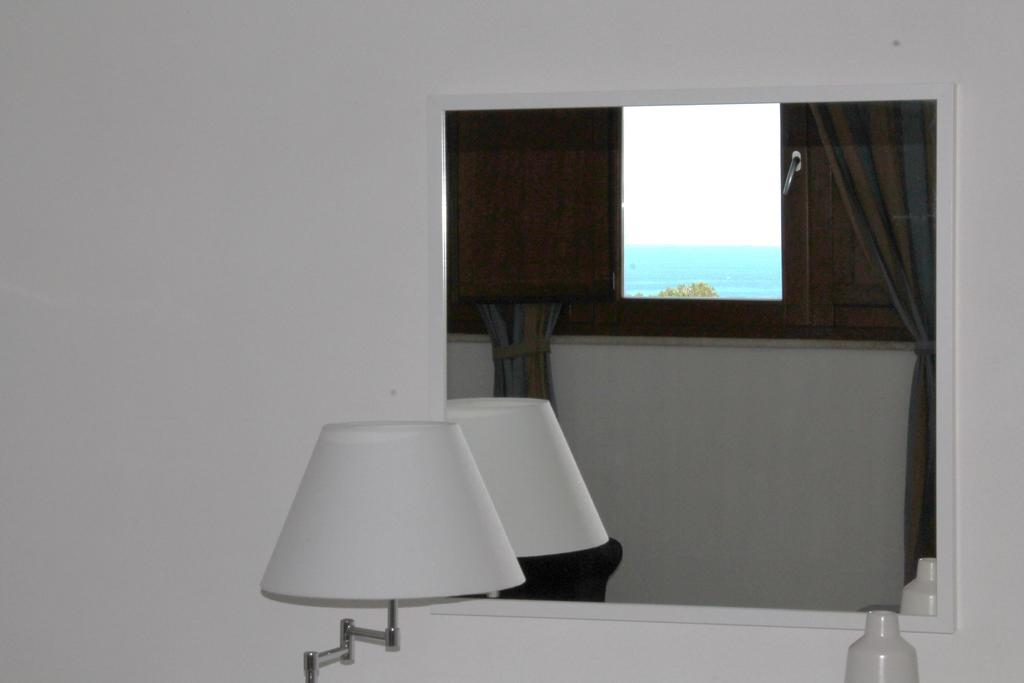 Casale Belvedere Vista Mare Валдериче Стая снимка