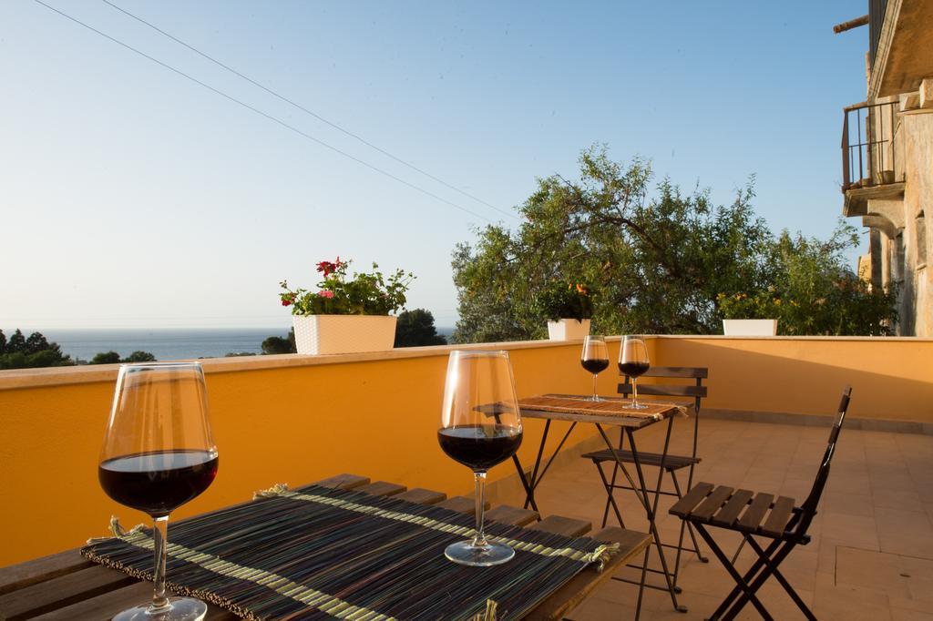 Casale Belvedere Vista Mare Валдериче Стая снимка